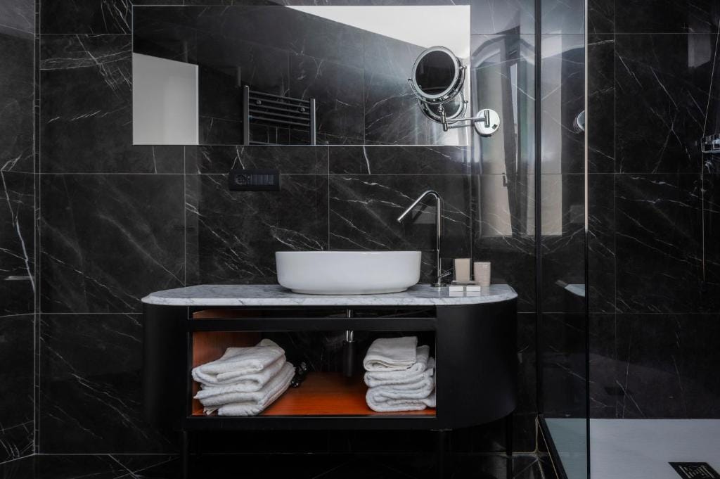 Hotel Valeri — 3
