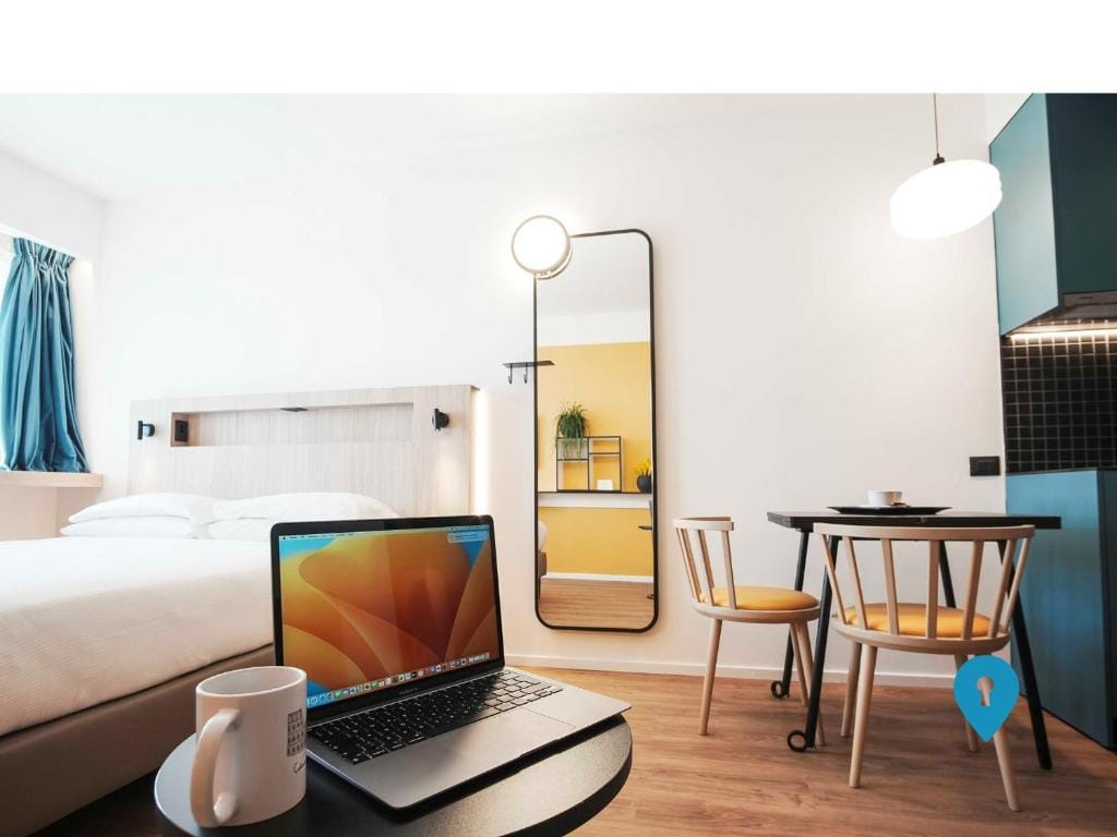 TriplyRooms Collection - Eur — 2