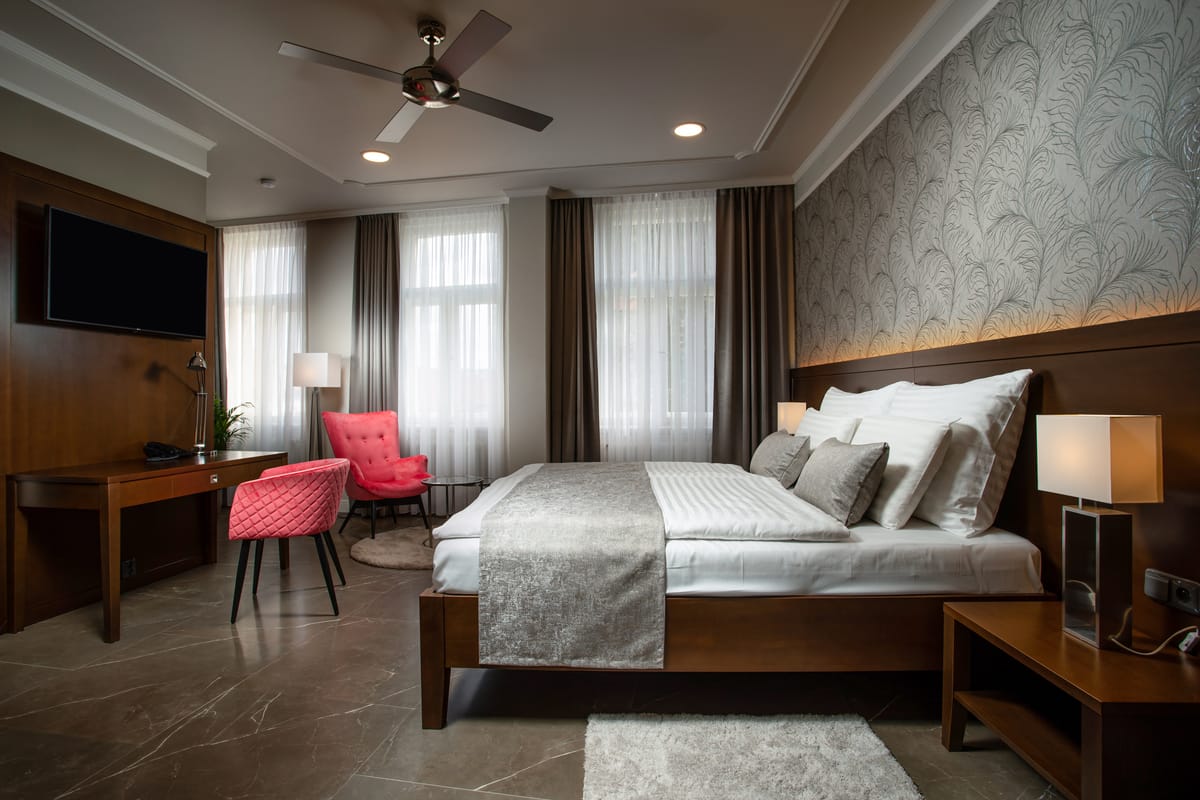 Anna Hotel — 1