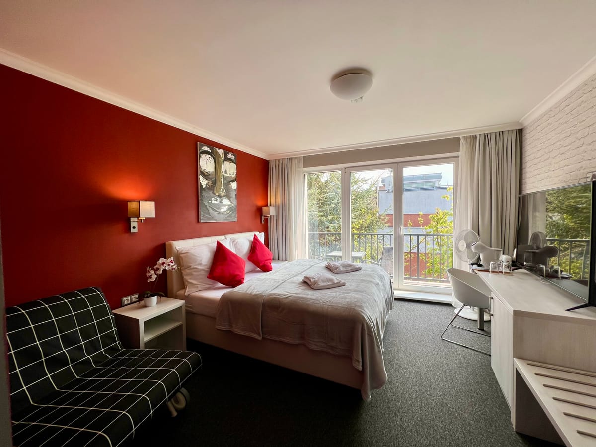 Grand Petit Hotel — 3