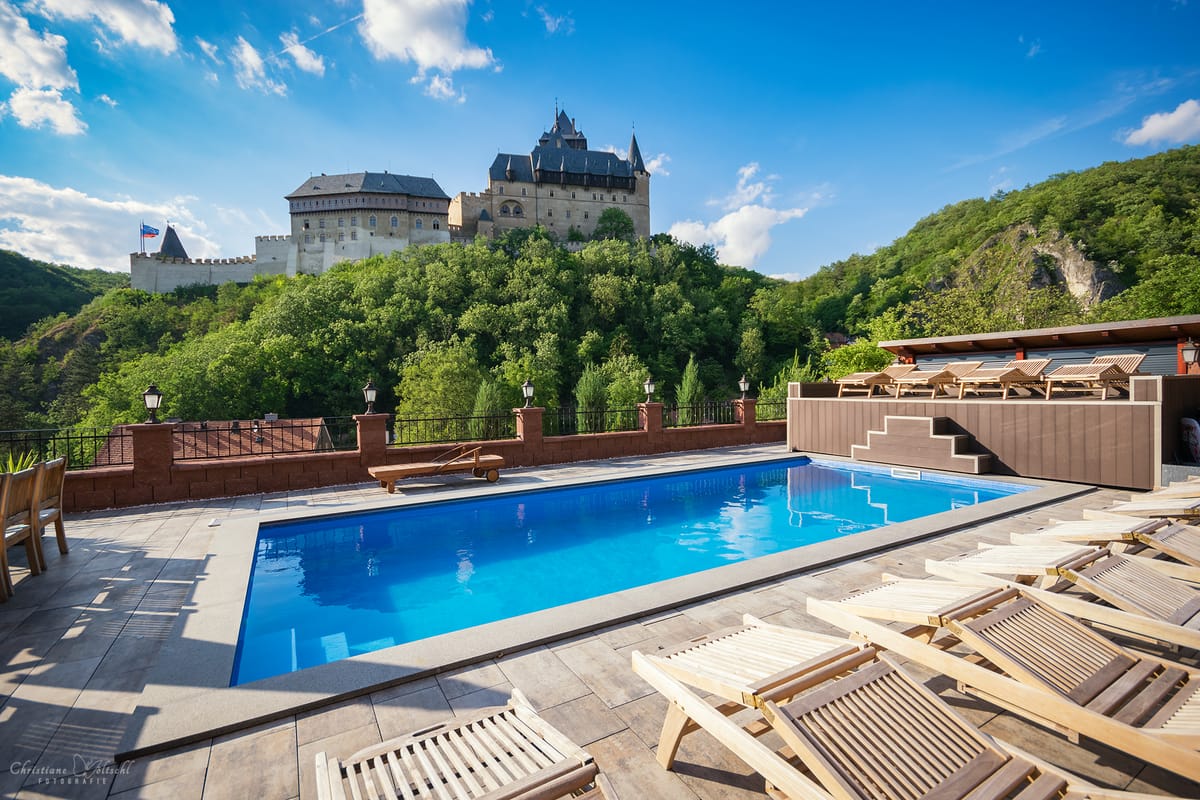 Hotel Karlštejn — 1