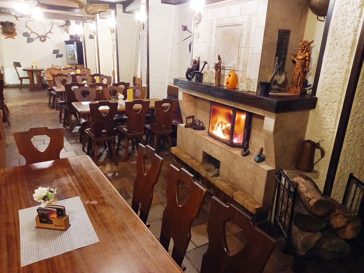 Restaurace a penzion Pod Dračí skálou — 2