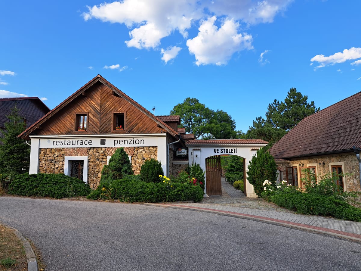 Restaurant and B&B Ve století — 2