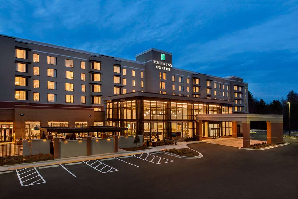 Embassy Suites by Hilton Atlanta NE Gwinnett Sugarloaf — 4
