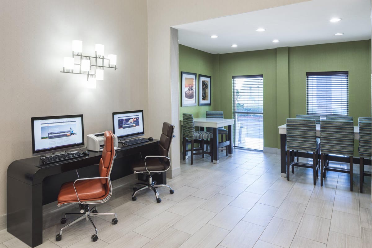 Holiday Inn Express & Suites Atlanta NE - Duluth by IHG — 4