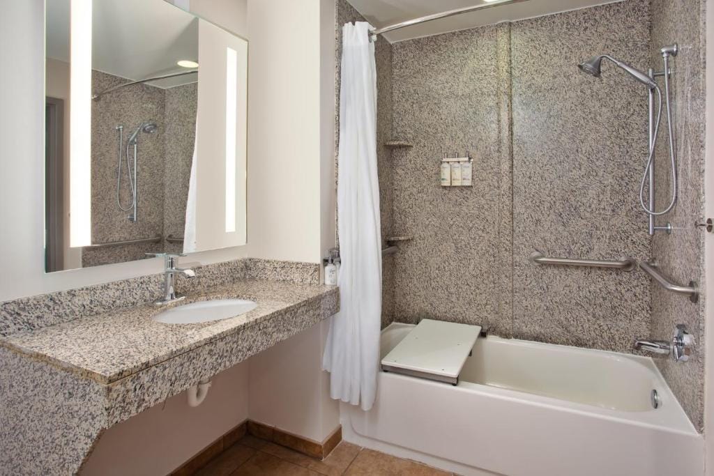Holiday Inn Express Augusta North by IHG — 3