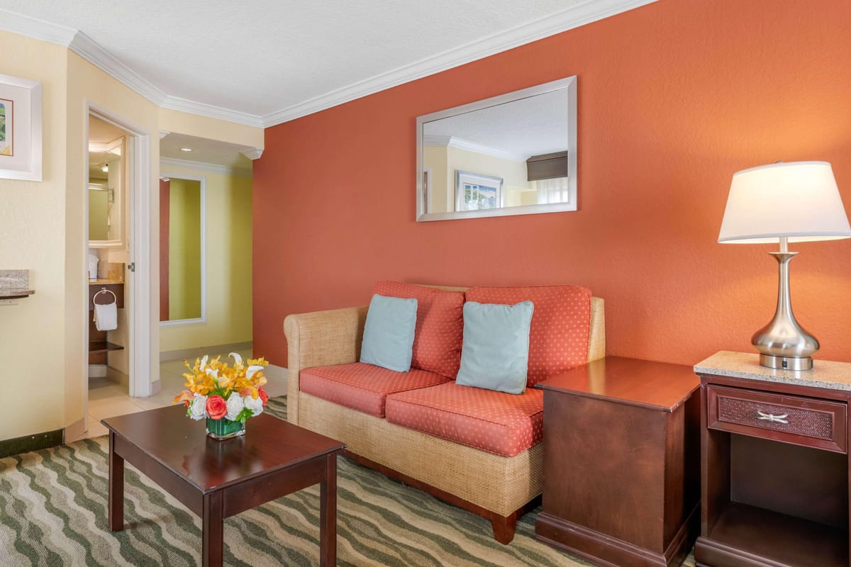 Best Western Plus Palm Beach Gardens Hotel & Suites and Conference Ct — 3