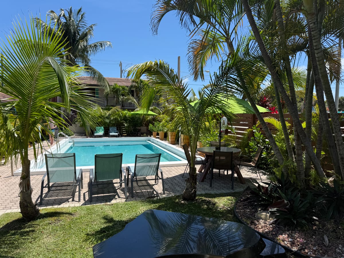 Blue Heron Bridge Hotel and Dive Club — 2