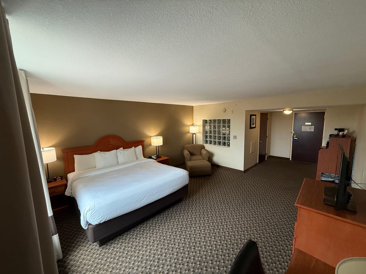 Comfort Inn & Suites Jupiter I-95 — 3
