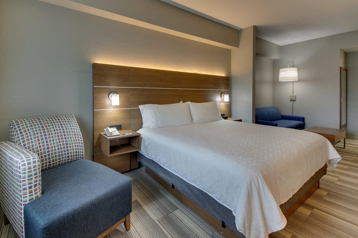 Holiday Inn Express West Palm Beach Metrocentre by IHG — 1