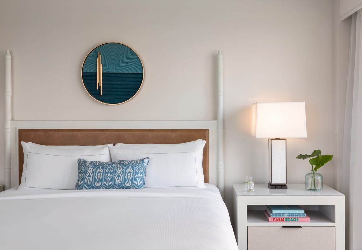 The Singer Oceanfront Resort, Curio Collection by Hilton — 5