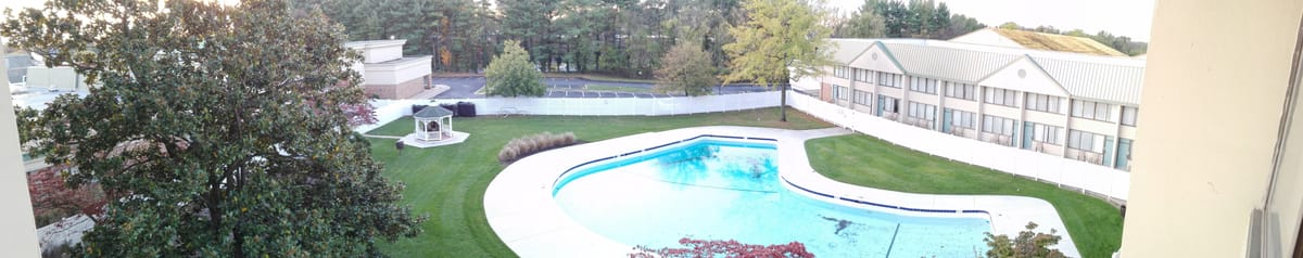 DoubleTree by Hilton Hotel Baltimore North - Pikesville — 4