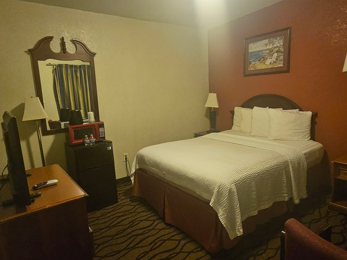 Express Inn — 3
