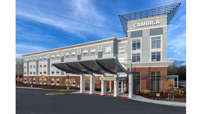 Cambria Hotel West Orange — 4