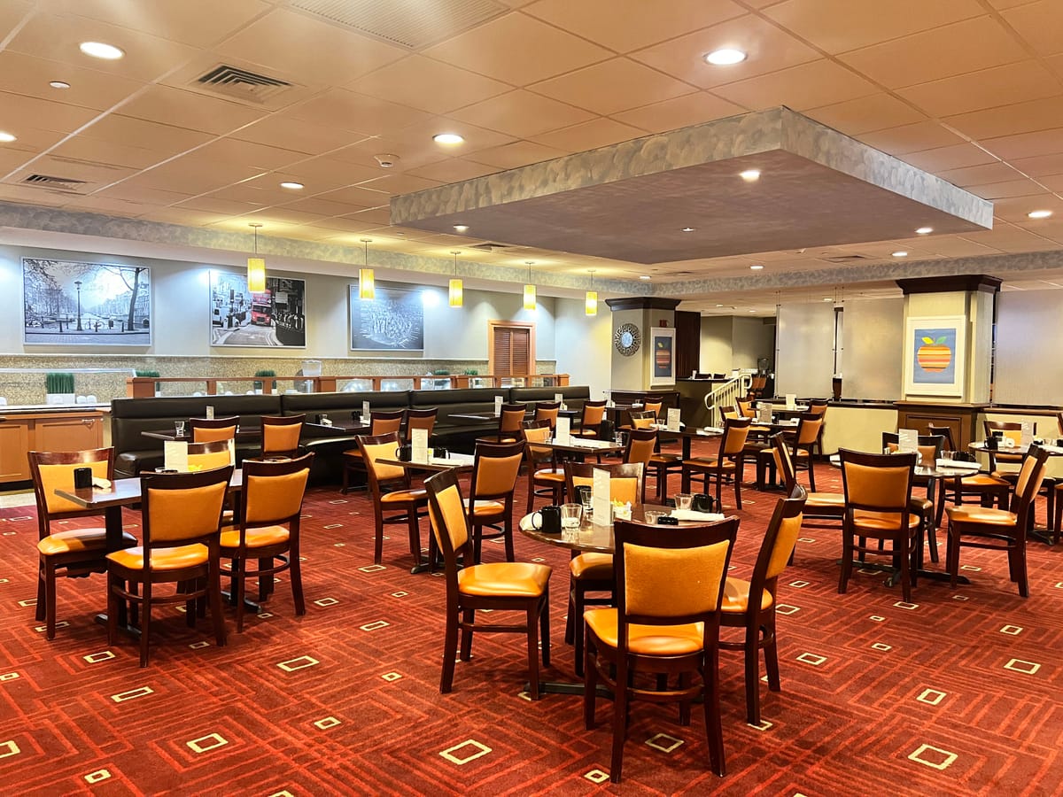 Crowne Plaza Newark Airport, an IHG Hotel — 4