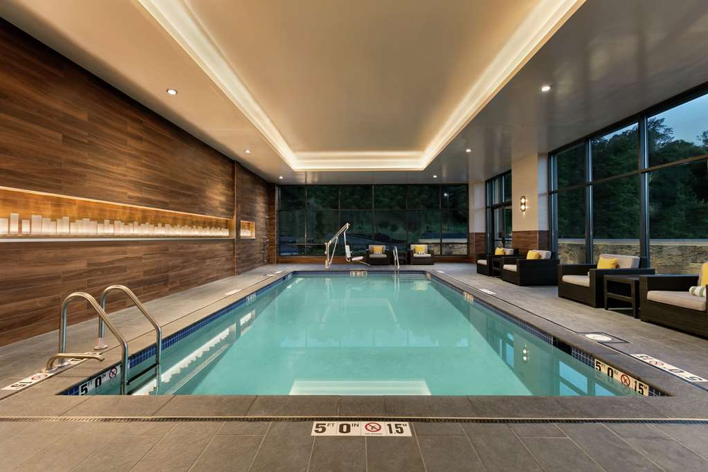 Embassy Suites by Hilton Berkeley Heights — 2