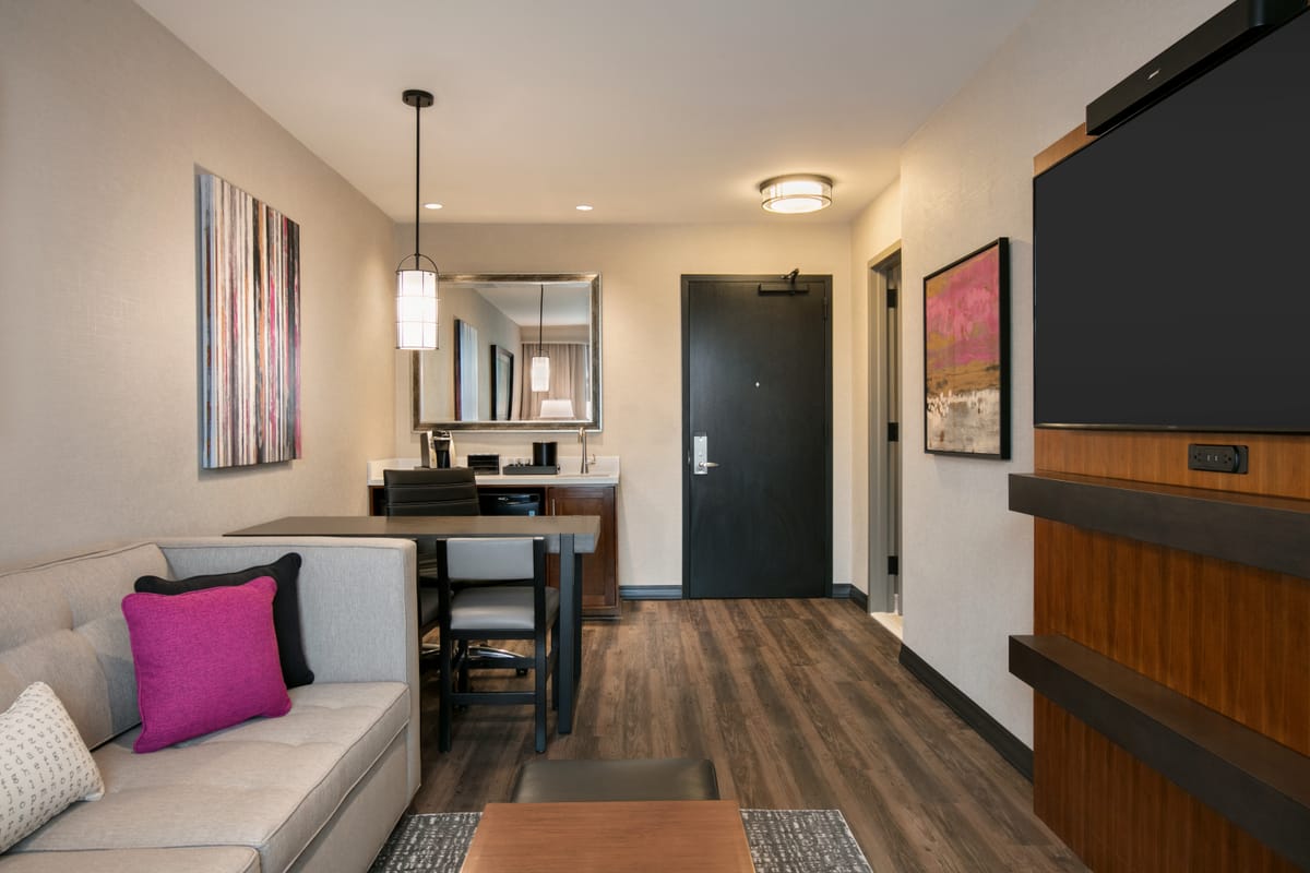 Embassy Suites by Hilton Berkeley Heights — 5
