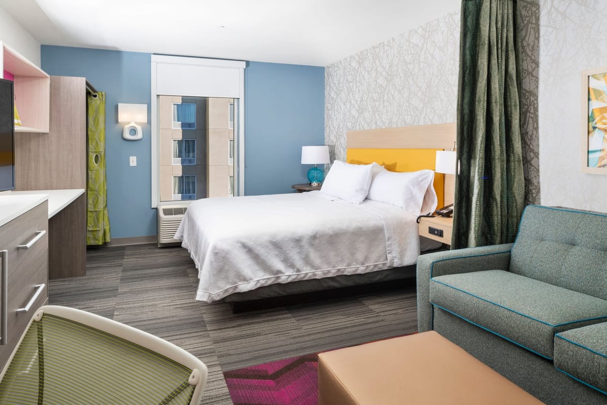 Home2 Suites by Hilton Newark Airport — 2