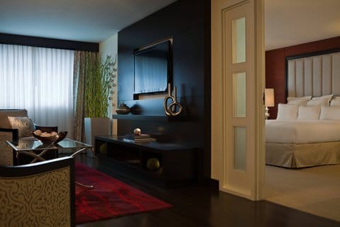 Renaissance Newark Airport Hotel — 1