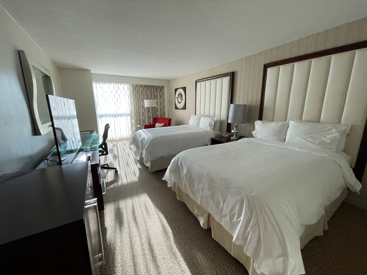 Renaissance Newark Airport Hotel — 3