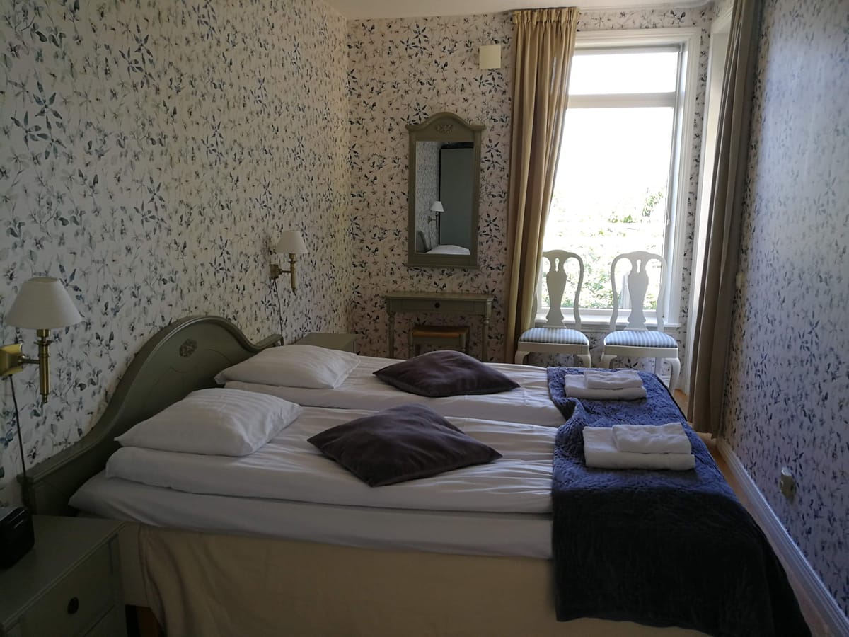 Strand Hotell — 4