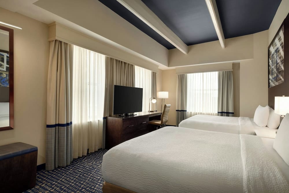 Fairfield Inn & Suites — 3