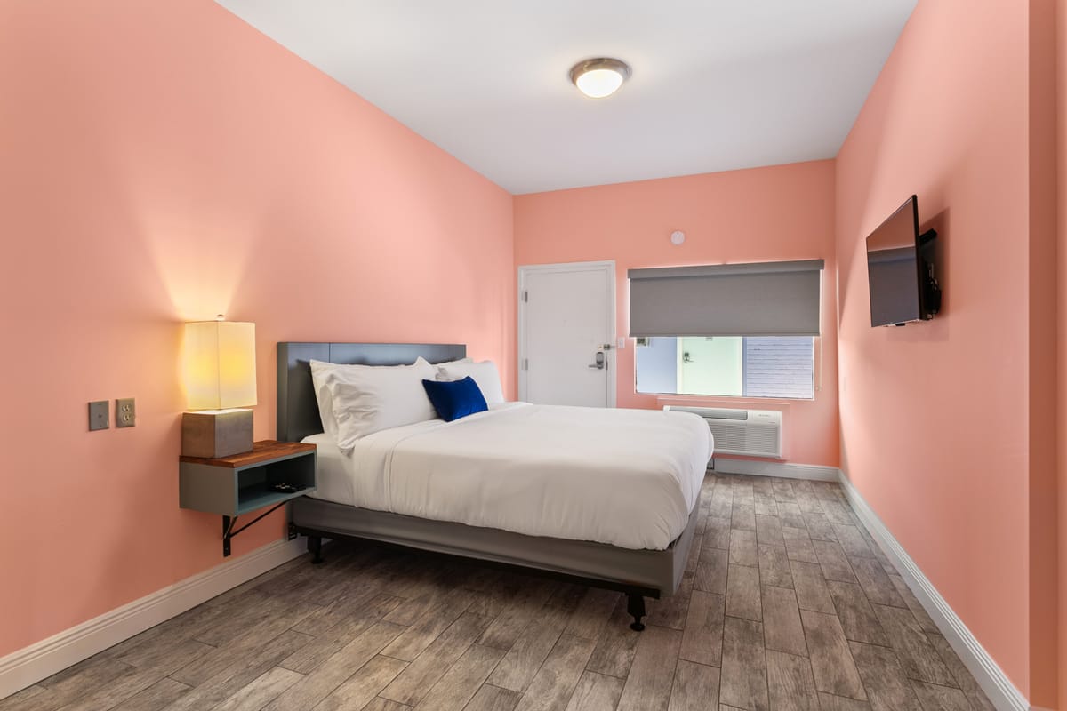 The Iris Motel — 3