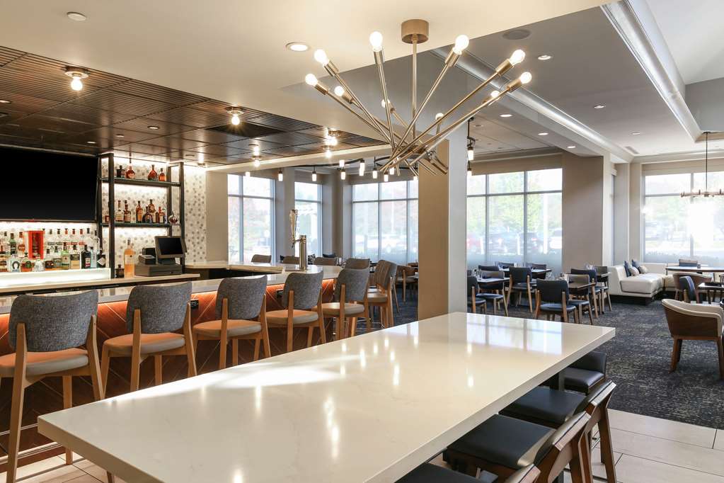 Hilton Garden Inn Melville — 3