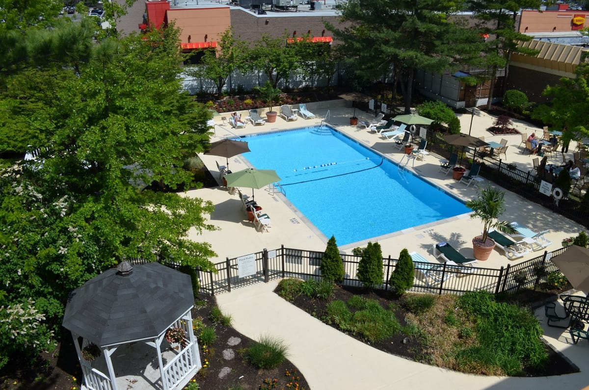 Holiday Inn Westbury-Long Island by IHG — 1