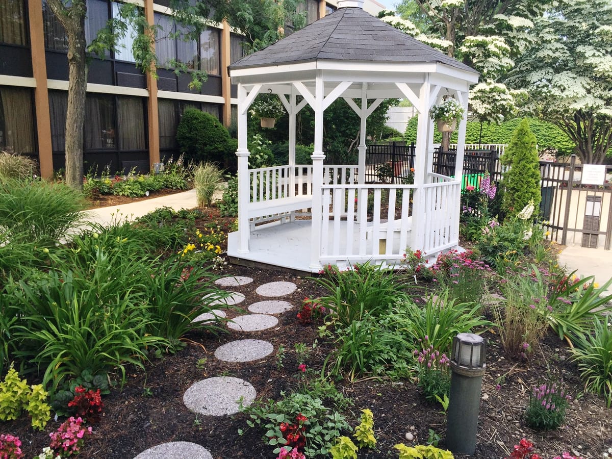 Holiday Inn Westbury-Long Island by IHG — 3
