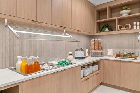 Residence Inn by Marriott Melville — 5