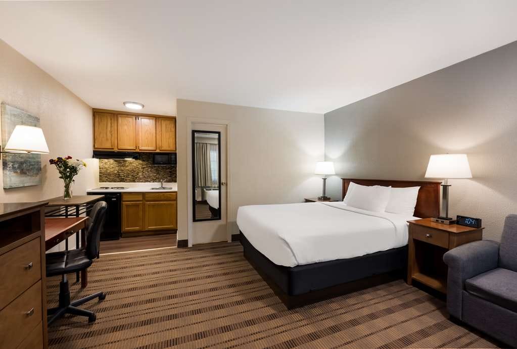 SureStay Plus by Best Western Woodbury Inn — 3