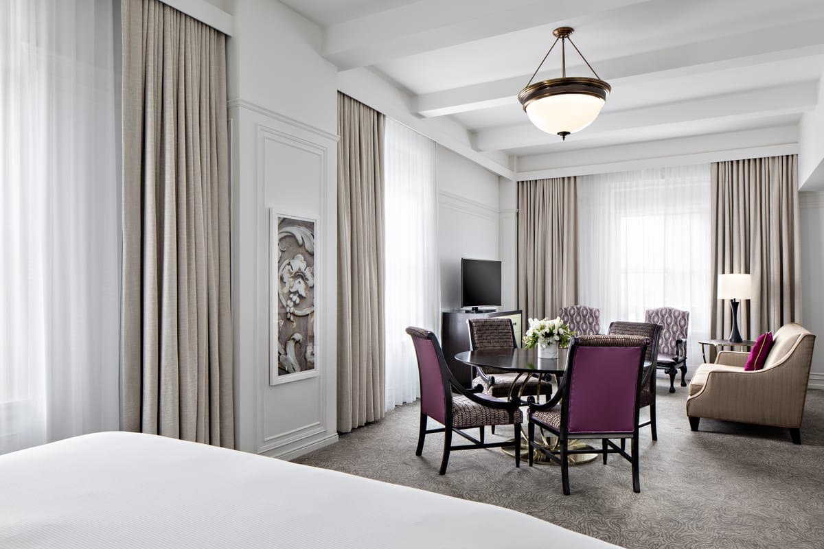 Amway Grand Plaza, Curio Collection by Hilton — 3