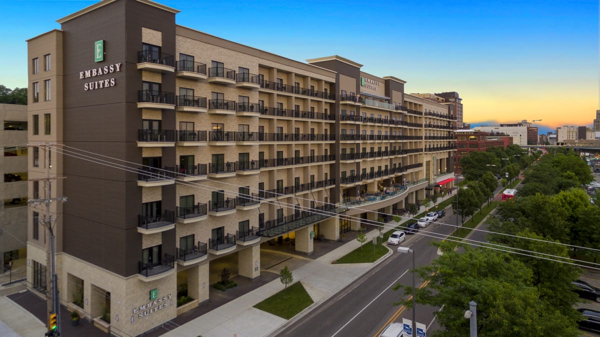Embassy Suites by Hilton Grand Rapids Downtown — 2