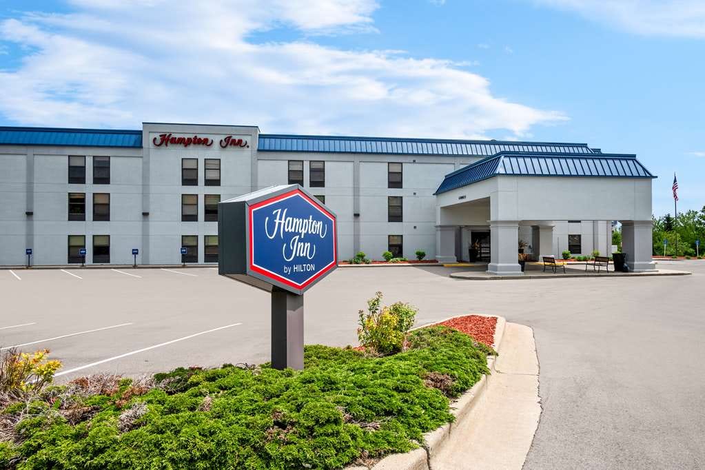 Hampton Inn Grand Rapids-North — 5