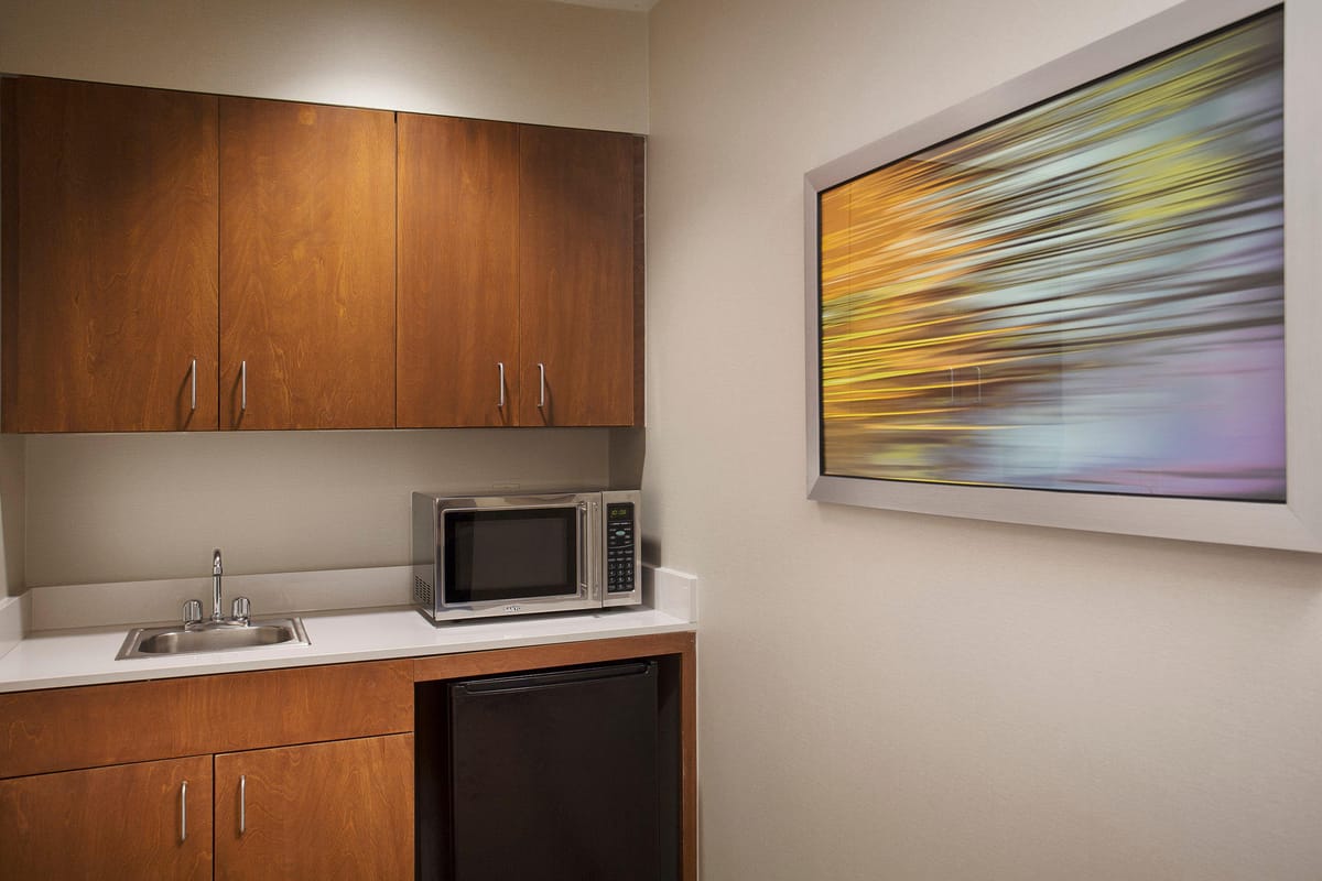 Holiday Inn Grand Rapids - Airport by IHG — 4