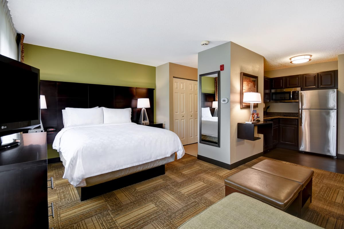 Staybridge Suites Grand Rapids - Airport by IHG — 2