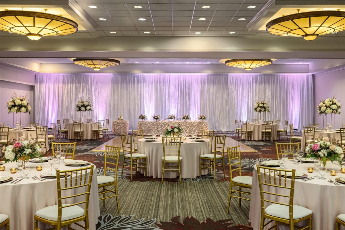 DoubleTree by Hilton Hotel Pittsburgh - Green Tree — 5
