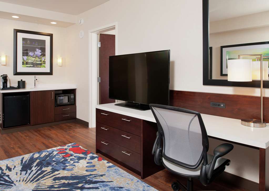 Hilton Garden Inn Pittsburgh Downtown — 2