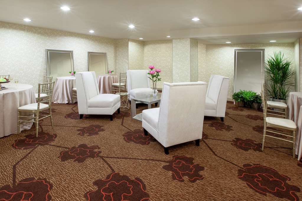 Hilton Garden Inn Pittsburgh University Place — 4