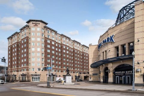 Residence Inn by Marriott Pittsburgh North Shore — 3