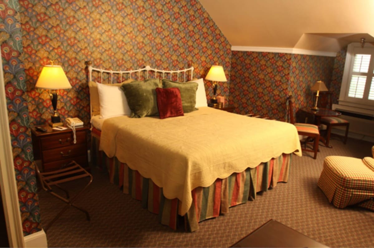 1842 Inn — 5