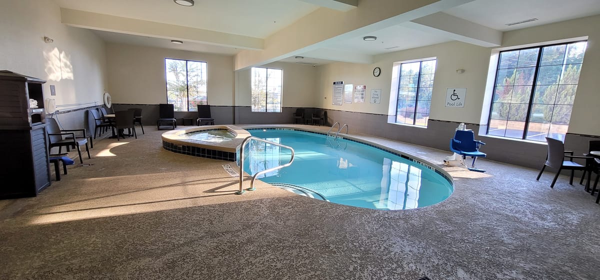 Comfort Inn & Suites Macon West — 3