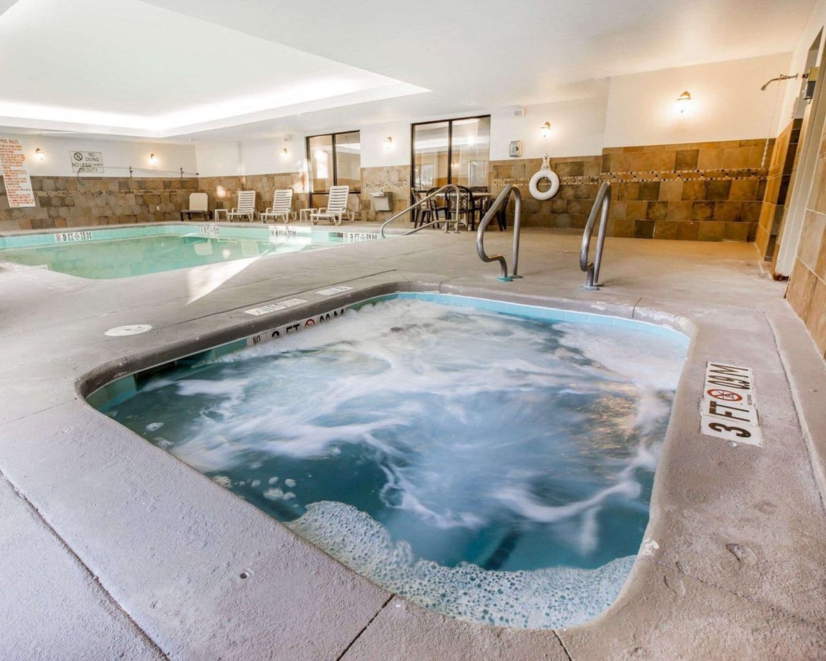 Comfort Suites Macon Northwest — 1