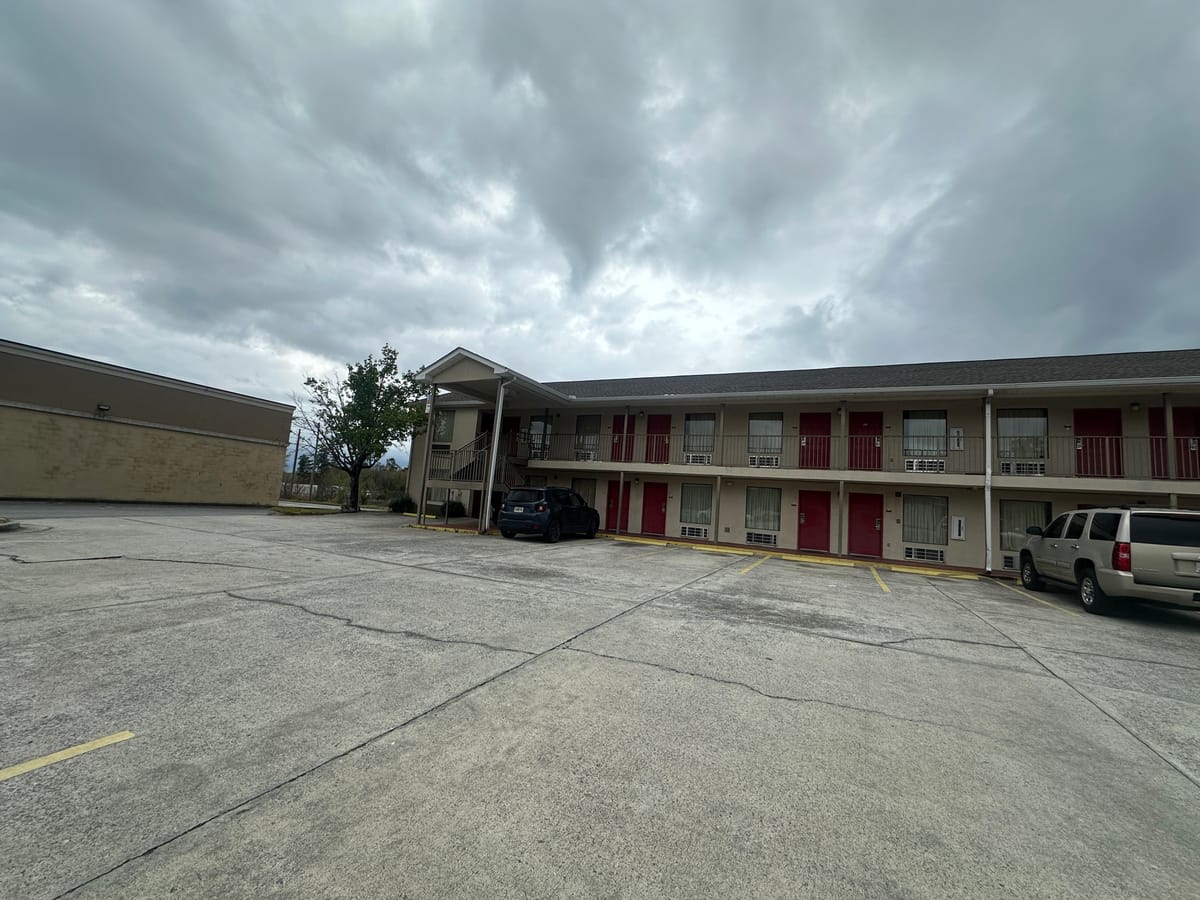 OYO Hotel East Macon I-75 — 2
