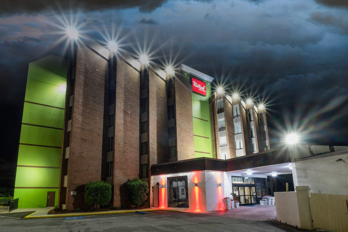 Red Roof Inn & Suites Macon — 1