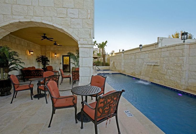 Comfort Suites Alamo/River walk — 4