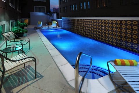 Courtyard by Marriott San Antonio Riverwalk — 2