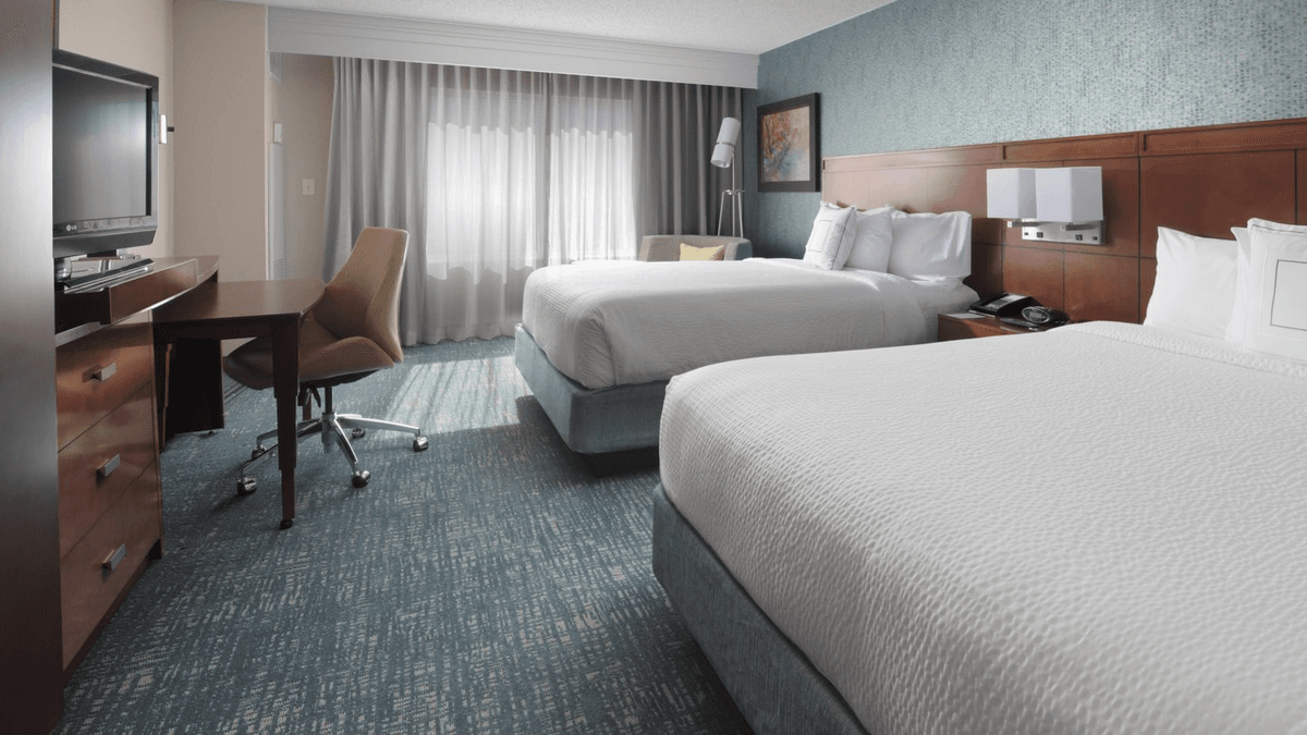 Courtyard by Marriott San Antonio Riverwalk — 3