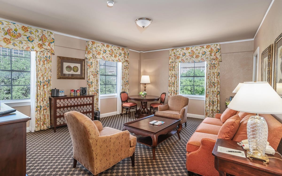 Menger Hotel — 3